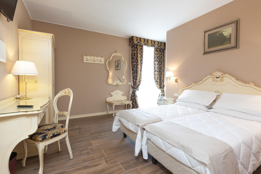 Hotel Garni Villa Hadeel Cadenabbia Екстер'єр фото